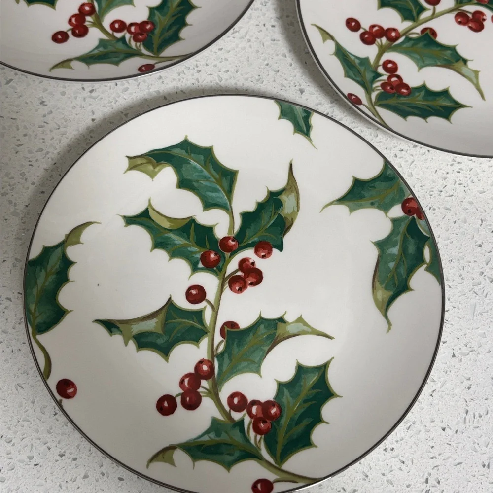Restoration Hardware 2001 Holly Berry Holiday Salad Dessert Plates Set of 3